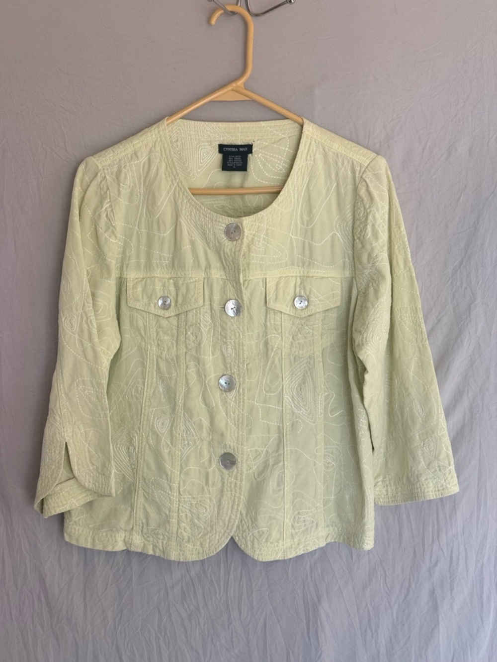 Cynthia Max Tencel/Cotton  Pale Lime Quilted Shell Buttons Light Front Jacket